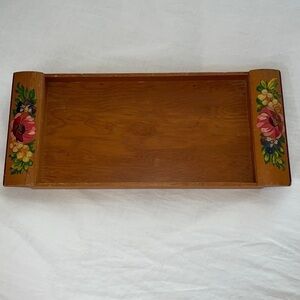 VINTAGE ROBINHOOD WARE Wooden Tray w/Handpainted Tole Flowers.